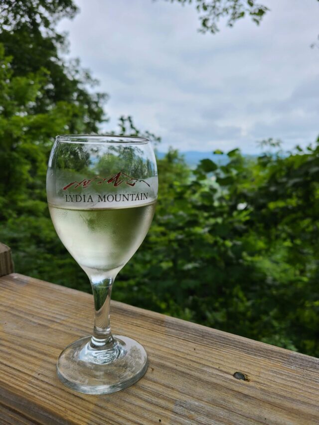 cropped-Lydian-Mountain-Wine-scaled-1.jpg
